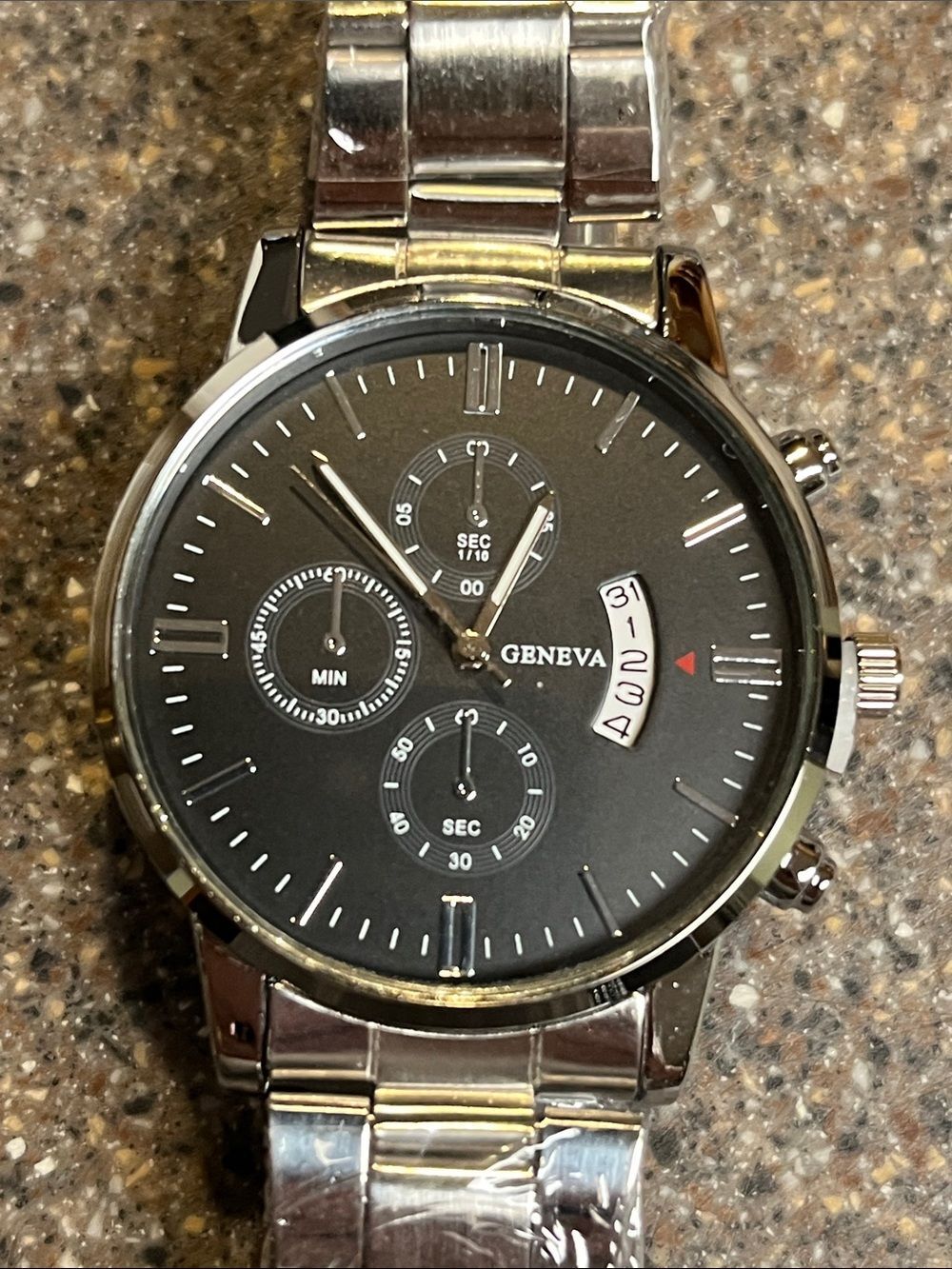 Men’s watch silver tone black face with date - Picture 1 of 3